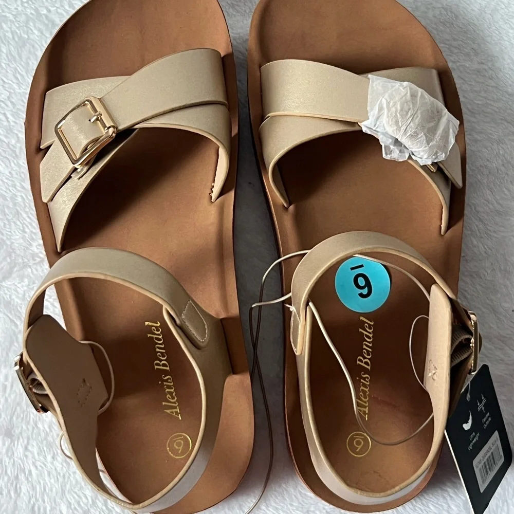 Alexis Bendel Cute‎ Girl’s Gold Sandals with Ankle Strap, Size 6, NWT